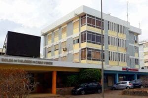 grandes villes cap vert, un immeuble en centre ville au Cap-Vert